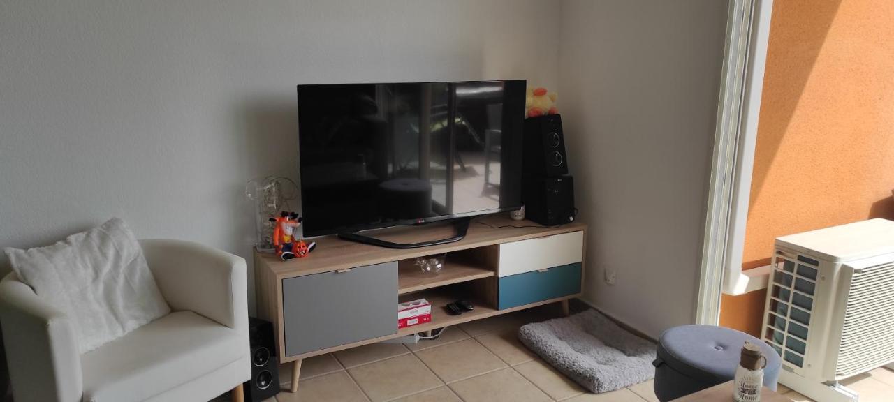 Appartement Avec Grande Terrasse A 15 Mn De La Mer Saint-Esteve  Bagian luar foto